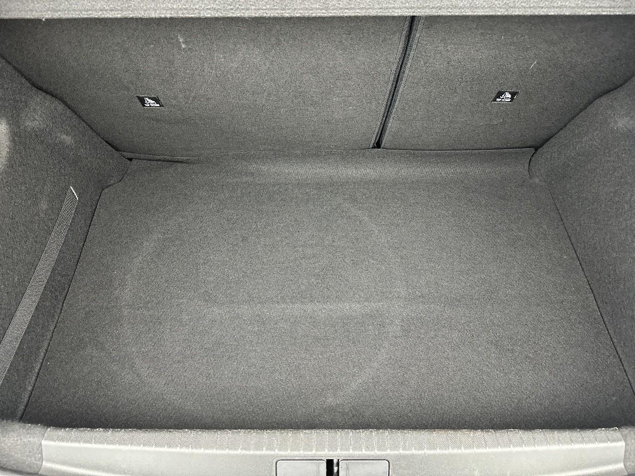 Peugeot 208 puretech 100 s&s bvm6 style — photo 6