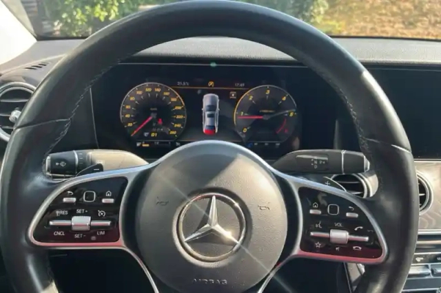 Mercedes Classe E 220 d 9g-tronic — photo 19