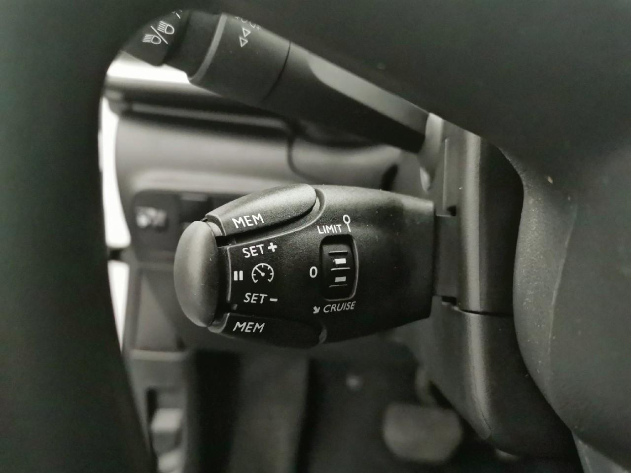 Citroën C3 puretech 110 s&s eat6 shine — photo 28