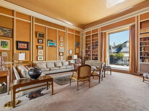 Appartement 9 pièces 330 m²
