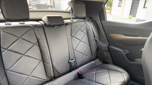 DS DS3 Crossback 1.5 BlueHDi 130 EAT8 - Grand Chic – 2019 – 106360 km – Diesel – Boîte Automatique — photo 19