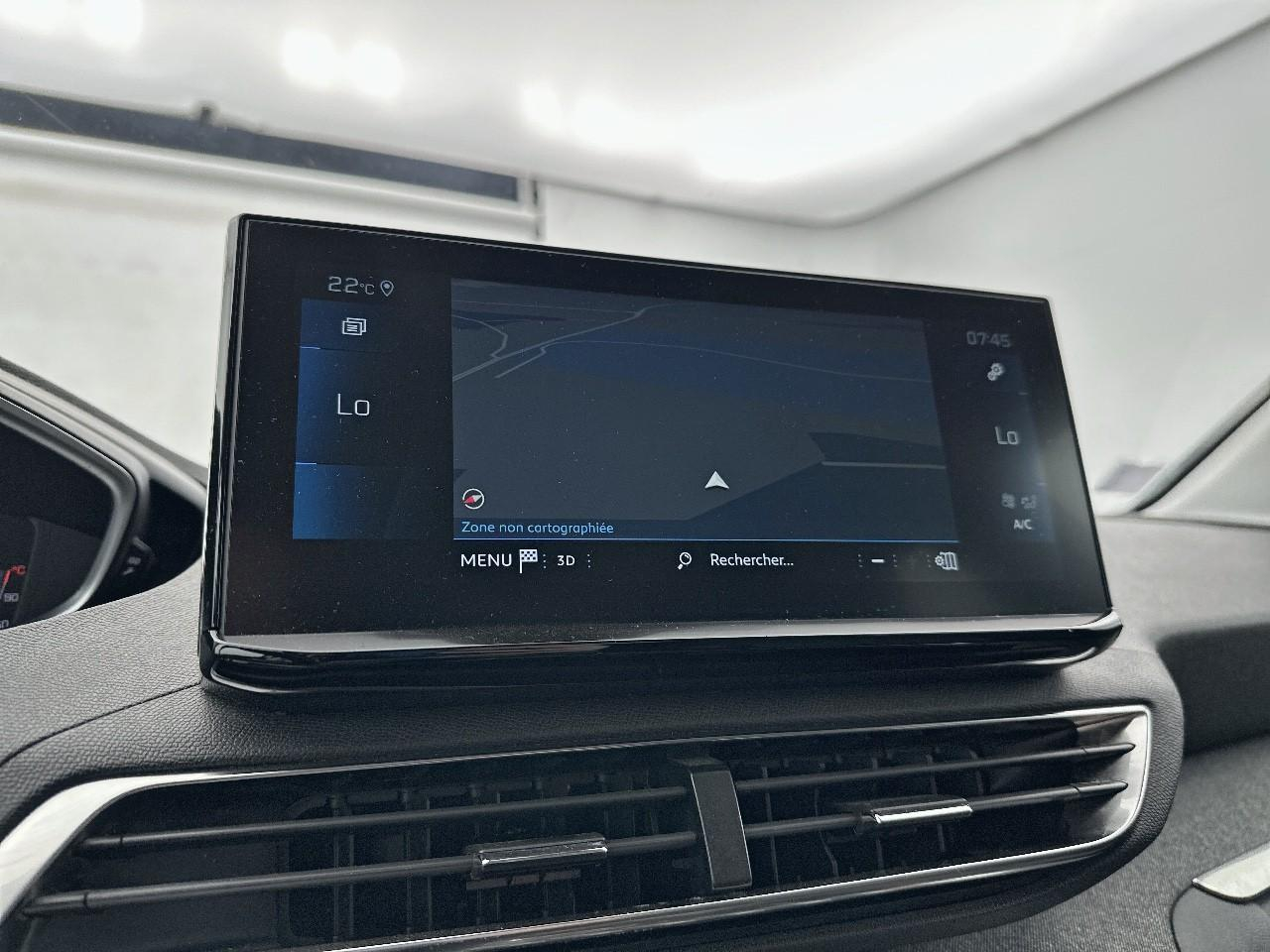 Peugeot 3008 puretech 130ch s&s eat8 allure pack — photo 10