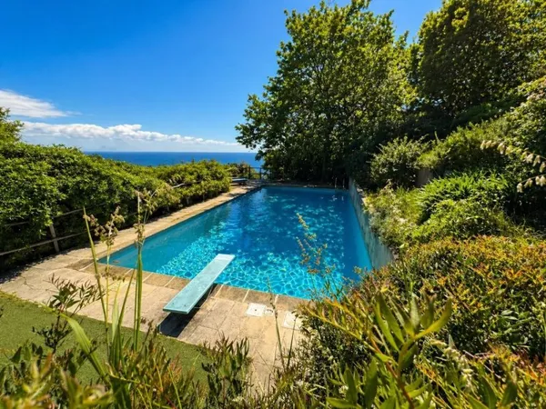 RAMATUELLE - CHARMANTE VILLA AVEC VUE MER PROCHE PLAGE