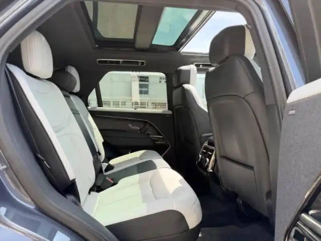 Land Rover Range Rover sport 3.0 p460e 460ch phev dynamic hse — photo 9