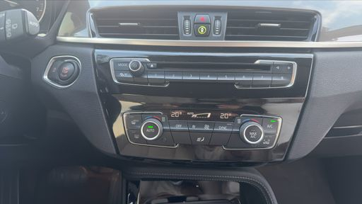 BMW X1 sDrive 18i 140 DKG7 - Xline – 2018 – 85990 km – Essence – Boîte Automatique — photo 5