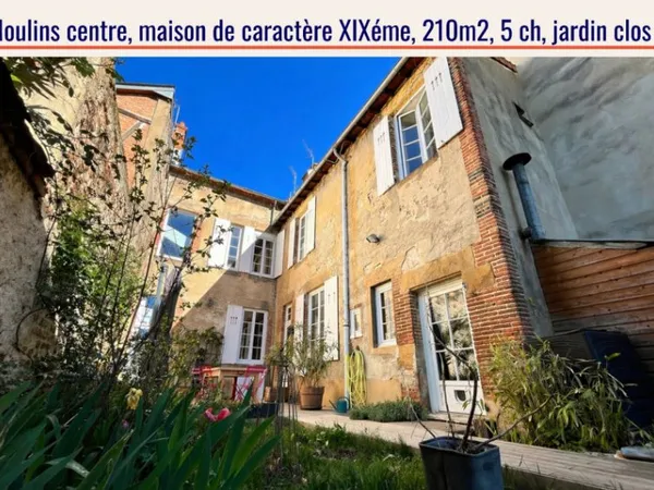 Maison 6 pièces 210 m²