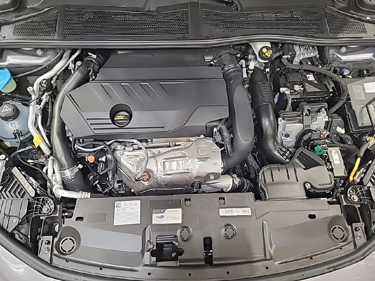 Peugeot 308 phev 180 e-eat8 allure — photo 15