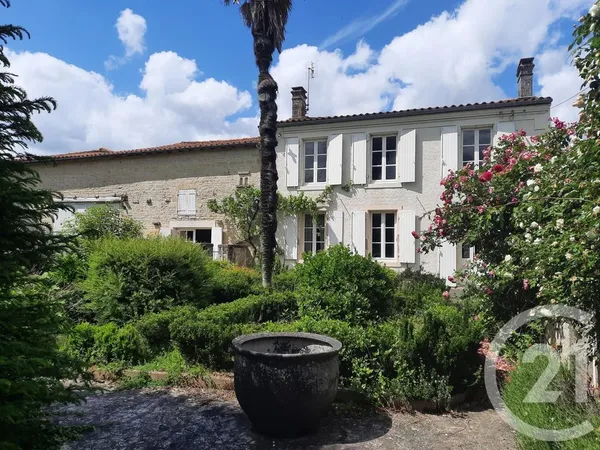Maison 6 pièces 523 m²