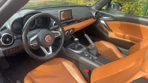 Fiat 124 Spider 1.4 MultiAir 140 - Lusso – 2017 – 62316 km – Essence – Boîte Manuelle — photo 15