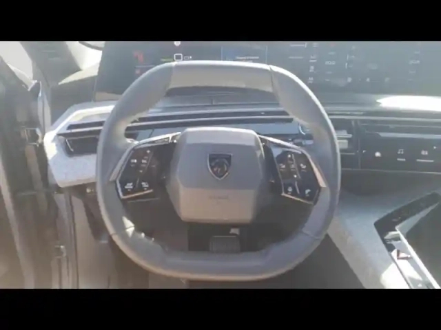 Peugeot 3008 electrique 210ch batterie 73 kwh allure — photo 13
