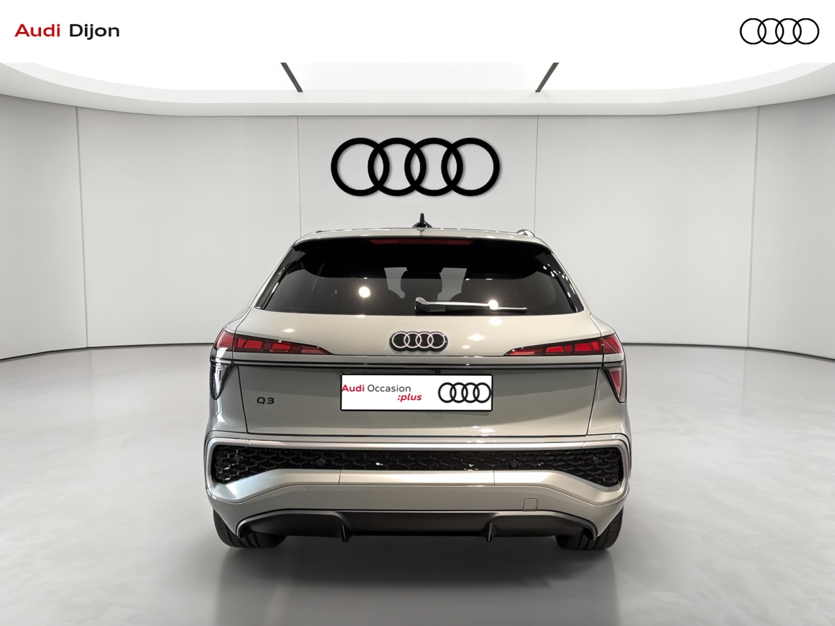Audi Q3 e-hybrid 272 ch S tronic 6 — photo 4