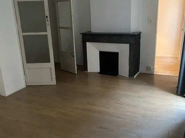 Location grand T2 centre ville Aix m2