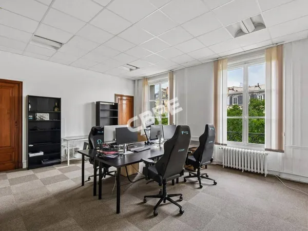 Bureaux 412 m²