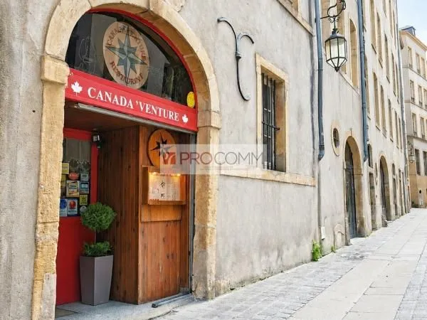 Fonds de commerce 167 m²