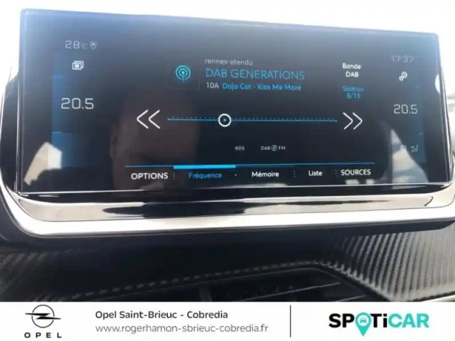 Peugeot 2008 1.2 puretech 100ch s&amp;s allure — photo 14