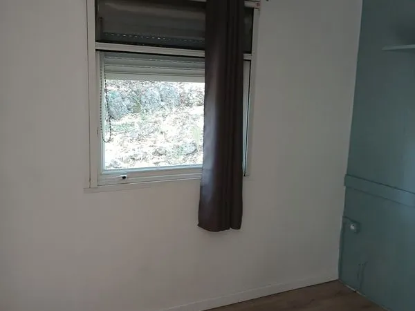 Logement atypique Vente Callas  32m² 12000€