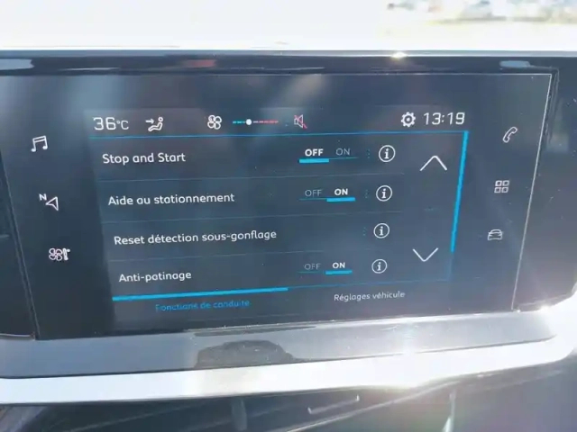 Peugeot 208 puretech 100 s&amp;s bvm6 — photo 12