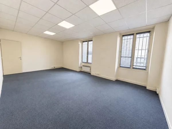 Bureaux 83 m²