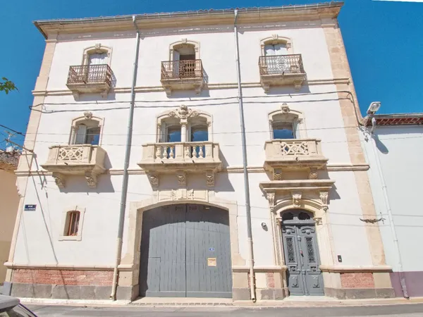 Maison bourgeoise 11 pièces 300 m²