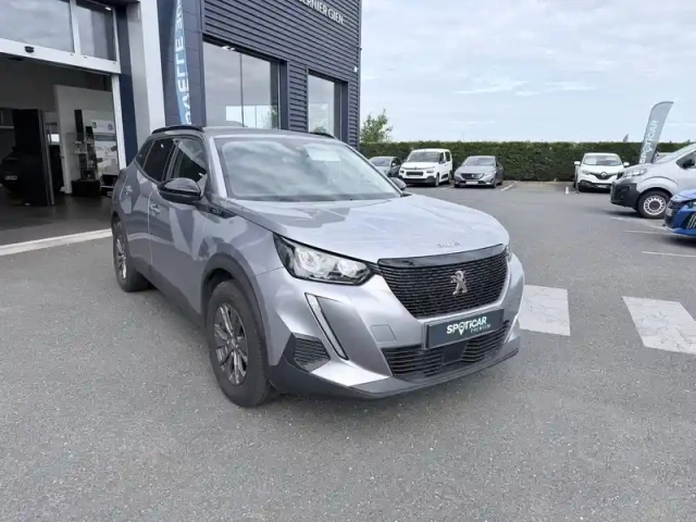 Peugeot 2008 puretech 130 s&amp;s eat8 — photo 1