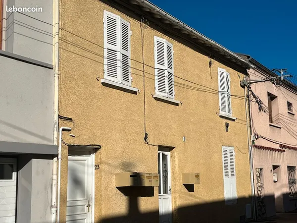 Immeuble 12 pièces 220 m²