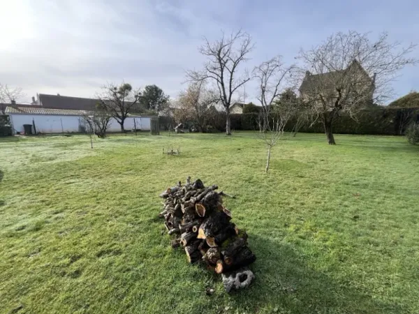 Terrain 711 m²