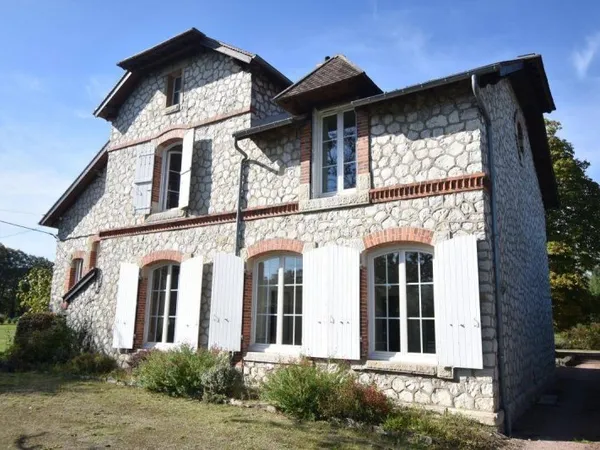 Maison 6 pièces 176 m²