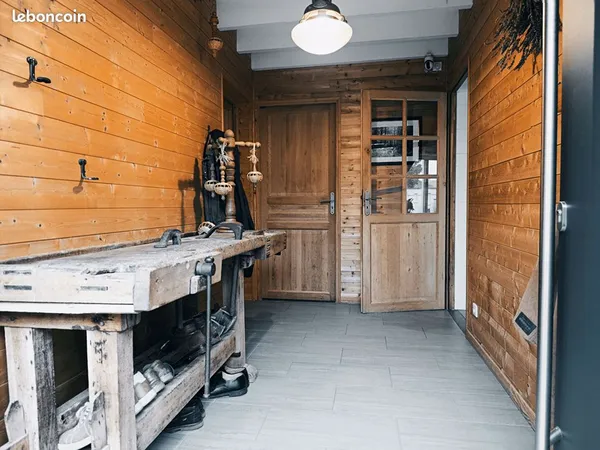 Maison 8 pièces 195 m²