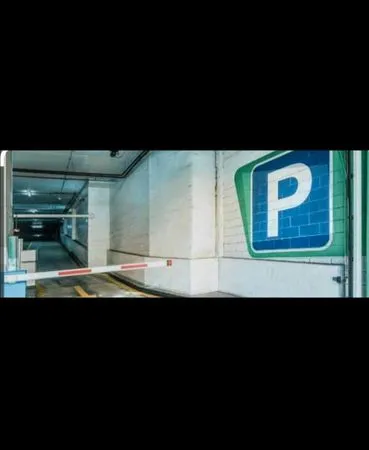 Parking sécurisé Toulon Champs de Mars / St Jean Place de parking sécurisée en sous sol 110/ mois Im