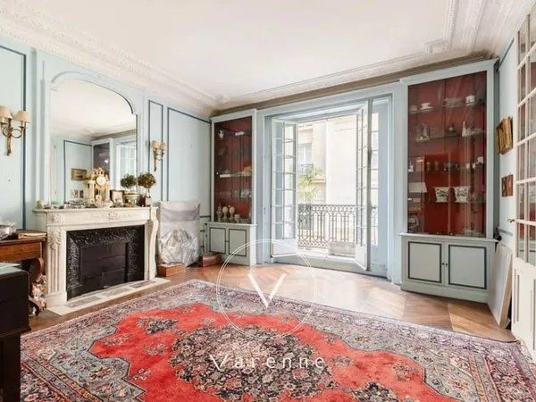 Appartement 6 pièces 155 m²