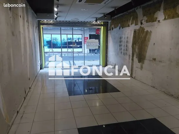 Local commercial 60 m²