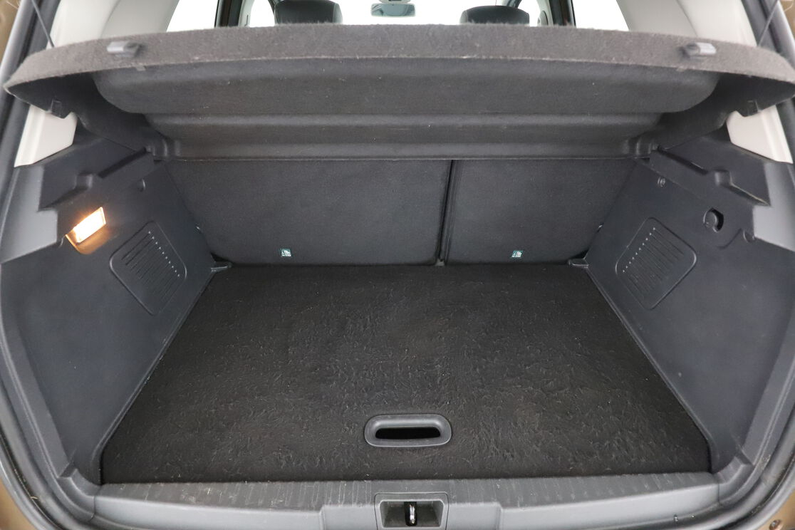 Renault Captur 1.5 dCi Energy Intens — photo 16