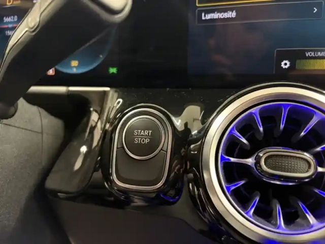 Mercedes Eqa 250+ amg line — photo 41
