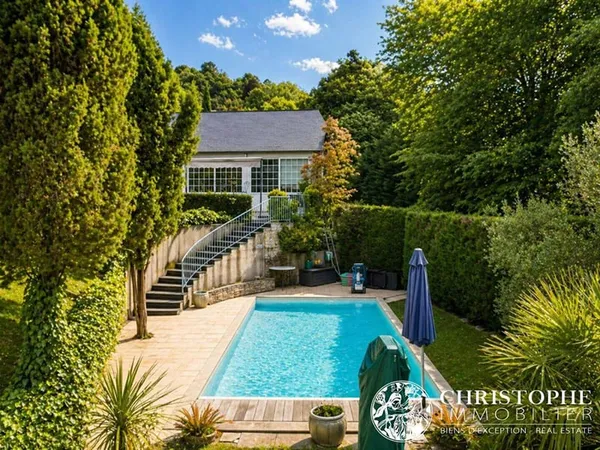 Maison de plain-pied 7 pièces 315 m²