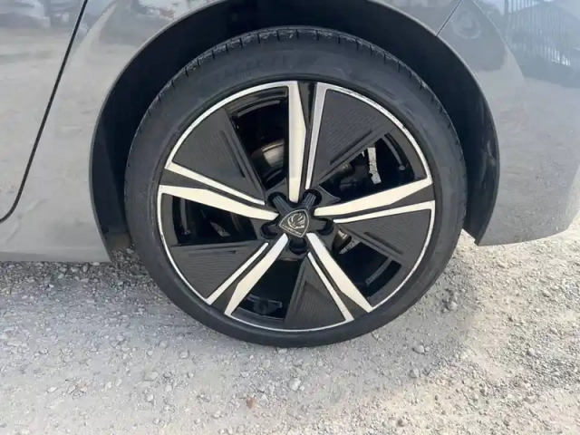 Peugeot 308 bluehdi 130ch s&amp;s eat8 — photo 11