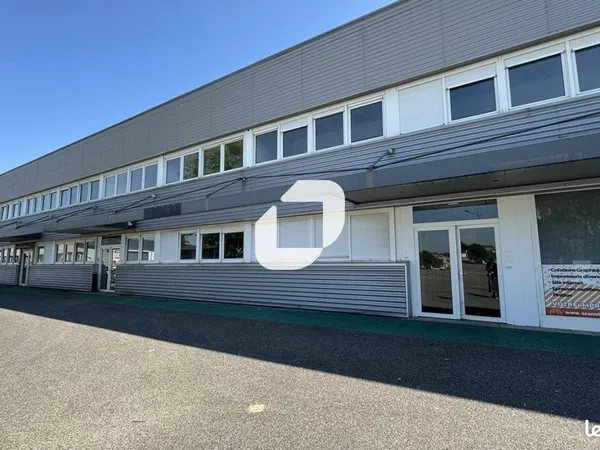 Local d'activité 685 m²