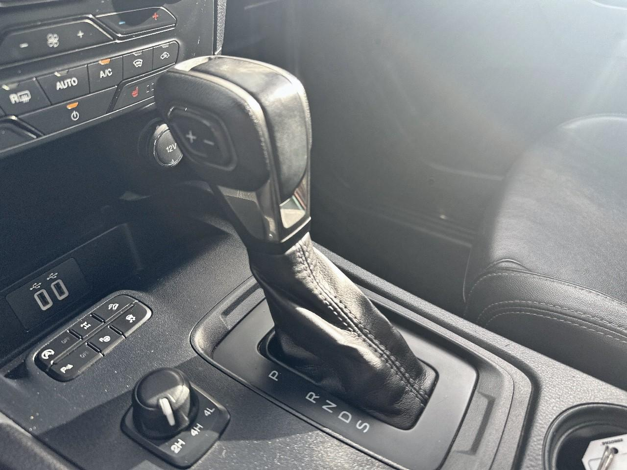 Ford Ranger 2.0 tdci 213ch double cabine limited bva10 — photo 31