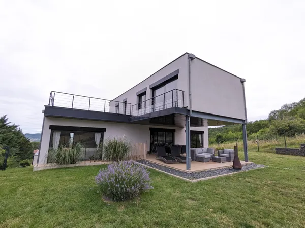 Maison 6 pièces 153 m²