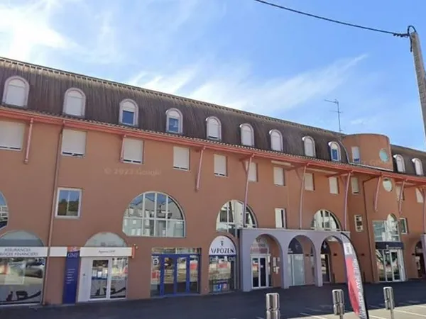 Bureau 120 m²