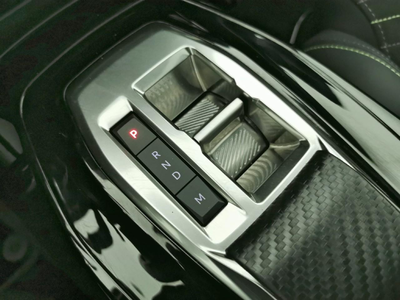 Peugeot 208 hybrid 136 e-dcs6 gt — photo 31