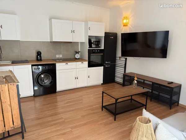 À louer - T2 meublé de qualité de 32 m² en plein centre de Lançon-de-Provence