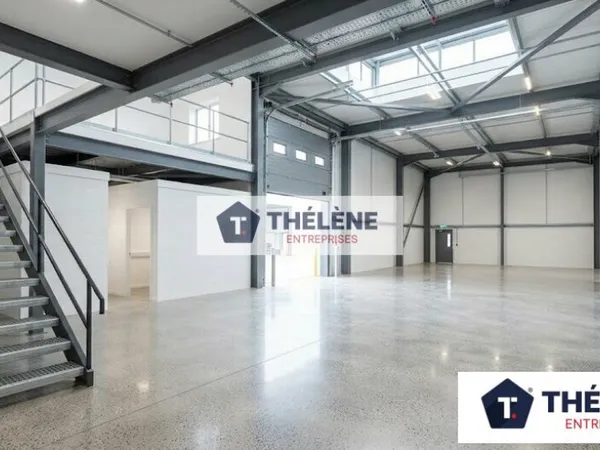 Local d'activité 155 m²
