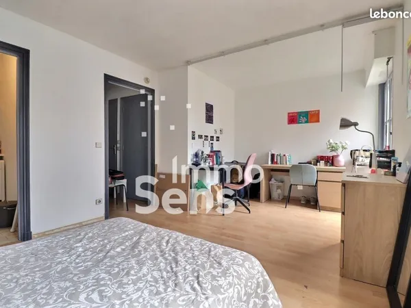 Studio 1 pièce 29 m²