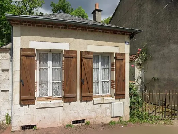 BRIARE- Maisonnette au pied du Canal