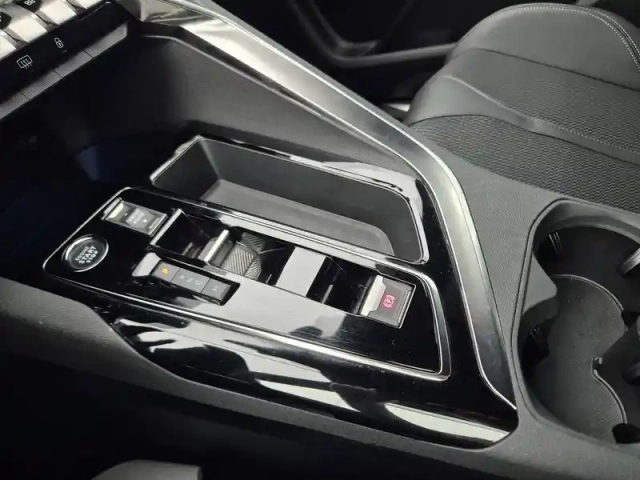 Peugeot 5008 puretech 130ch s&amp;s eat8 — photo 28