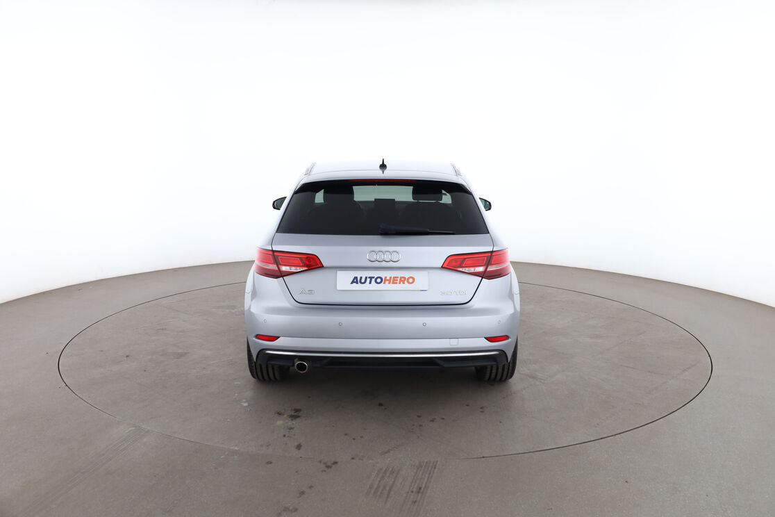 Audi A3 Sportback 30 TDI Design — photo 4