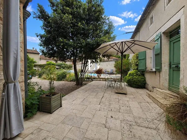 Maison 7 pièces 290 m²