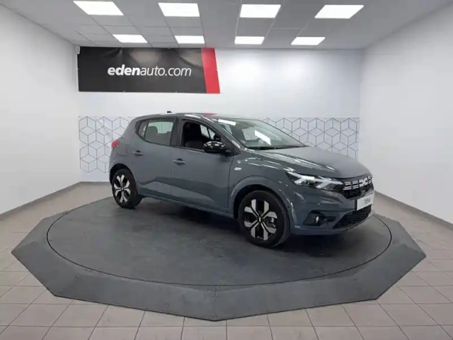 Dacia Sandero tce 90 gsr2 — photo 7