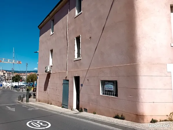 Local 12m2 bureau ou réserve