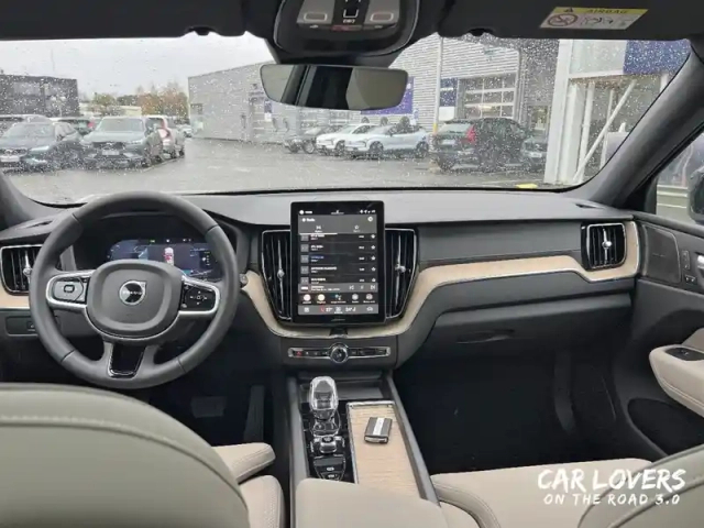Volvo Xc60 t6 awd hybride rechargeable 253 ch+145 ch geartronic 8 — photo 17